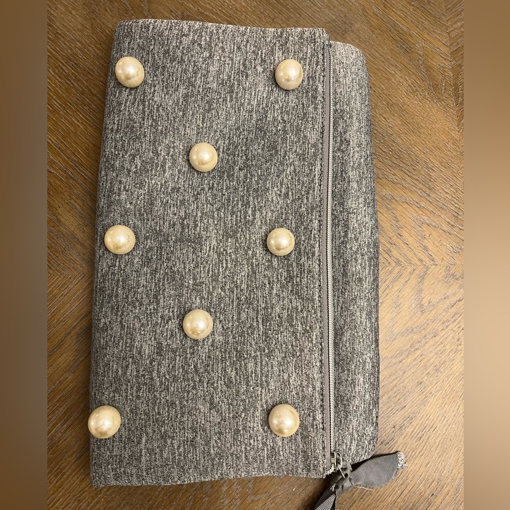 Stella & Dot The Madison Clutch GRAY WITH PEARLS